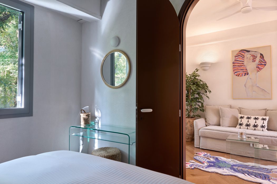 									PLW_mousourou_19_7037									