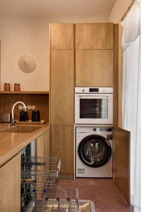 									PLW_mousourou_19_7124									